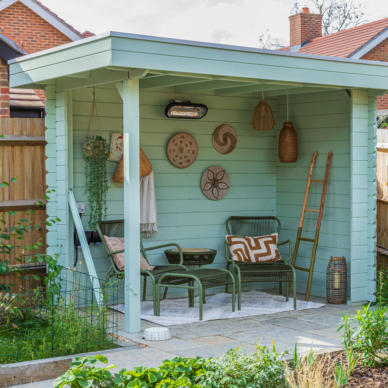 Covered seating area
